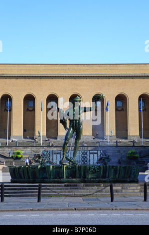 La Suède, Göteborg, Gotaplatsen, Statue de Carl Milles' Poseidon en face de Konstmuseet (le musée d'art) Banque D'Images