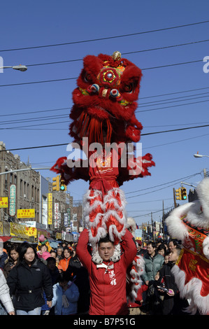 La Parade du Nouvel An lunaire chinois dans le quartier de Sunset Park de Brooklyn à New York Banque D'Images