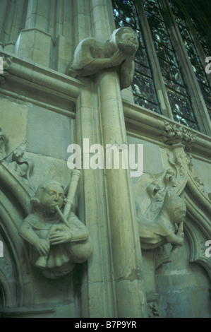 Gargouilles ménestrel dans Beverley Minster Church East Yorkshire England UK Banque D'Images