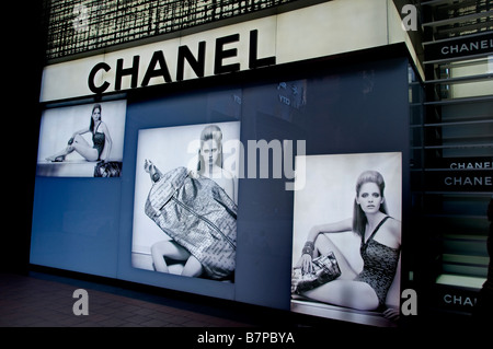 Chanel afficher la fenêtre Afficher Singapore Orchard road mode moderne centre commercial de luxe magasin magasins boutiques boutique Banque D'Images