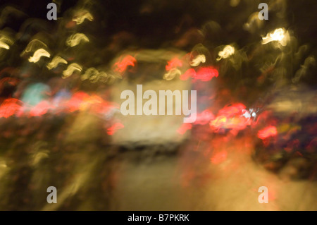 L'heure de pointe dans de fortes pluies à Édimbourg, en Écosse. Banque D'Images