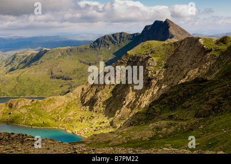 Réservoir Llyn Llydaw et lac Glaslyn vus depuis le sommet de Mont Snowdon pays de Galles Banque D'Images
