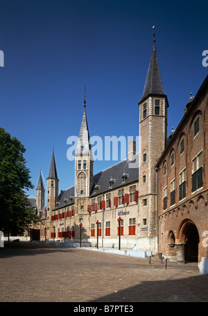 Middelburg, Abtei 'Onze Lieve Vrouwe', Waagentor und Zeeuws Museum Banque D'Images