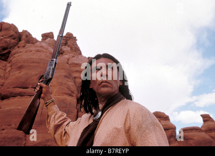 Geronimo : An American Legend Année : 1994 USA Réalisateur : Walter Hill Wes Studi Banque D'Images