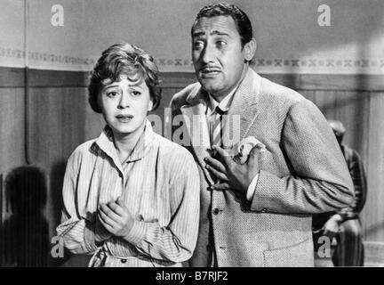 L'enfer dans la ville Nella città l'Inferno Année : 1958 - Italie Giulietta Masina, Alberto Sordi ITALIE 1958 Réalisation : Renato Castellani Banque D'Images