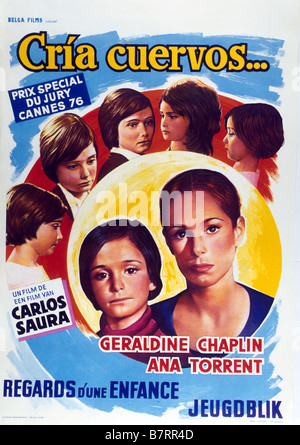 Cría cuervos Année : 1976 Espagne Réalisateur : Carlos Saura (Bel) affiche de film Banque D'Images