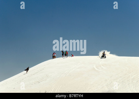 Quad sur les dunes de sable de l'été activités de loisirs de plein air l'ouest de l'Australie Banque D'Images