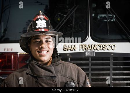 Pompier, portrait de femme pompier pompier Banque D'Images