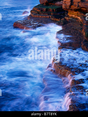 Crêtes de calcaire à Portland Bill sur la côte jurassique de Dorset, en Angleterre Banque D'Images