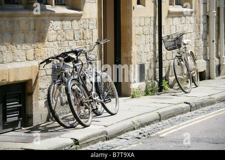 Bicyclettes, Oxford, Oxford University, Oxford, UK Banque D'Images