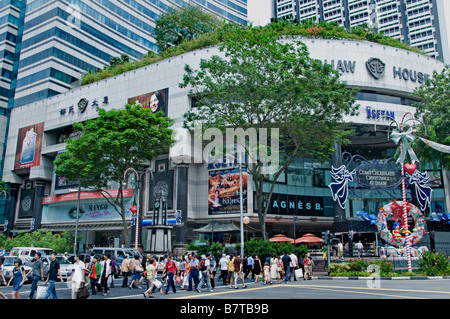Shoppers make their way through the 313@Somerset shopping mall on Orchard  Road in Singapore Stock Photo - Alamy