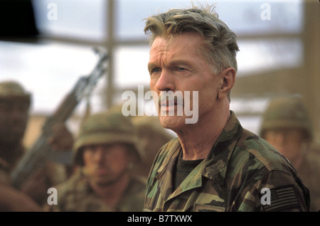 Les Larmes du soleil 2003 USA Tom Skerritt Réalisateur : Antoine Fuqua Banque D'Images