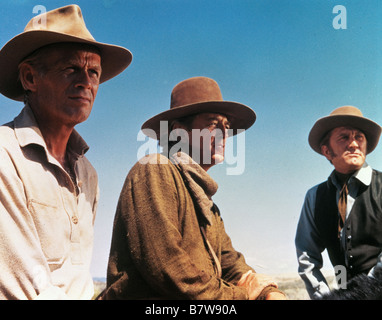 La route de l'Ouest Année : 1967 USA Kirk Douglas, Robert Mitchum, Richard Widmark Directeur : Andrew McLaglen V. Banque D'Images