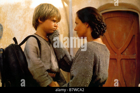 Star Wars : Episode I - La Menace Fantôme Année : 1999 USA Jake Lloyd, Pernilla August Réalisateur : George Lucas Banque D'Images