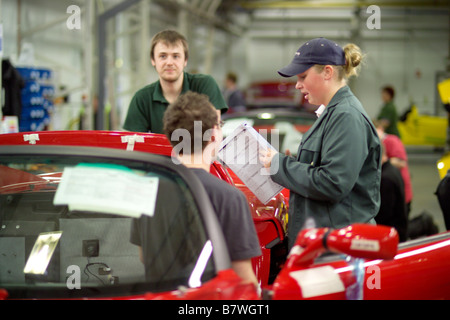 La ligne de production chez Lotus Cars Norfolk UK Banque D'Images