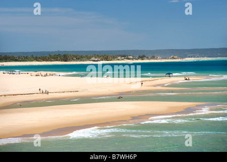 Afficher le long de la côte à Barra Beach près de Inhambane au sud du Mozambique. Banque D'Images