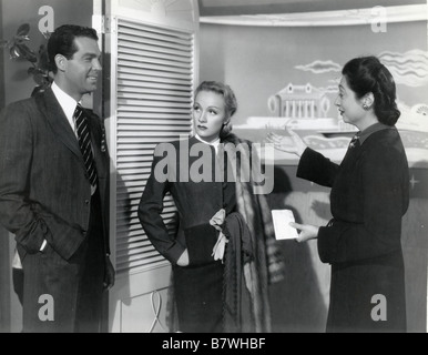 La Dame est volontaire année: 1942 USA Marlene Dietrich , Fred MacMurray Directeur: Mitchell Leisen Banque D'Images