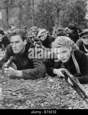 L'ange des ténèbres Edge of Darkness Année : 1943 USA Errol Flynn, Ann Sheridan, Judith Anderson, Art Smith, Francis Pierlot Réalisateur : Lewis Milestone Banque D'Images