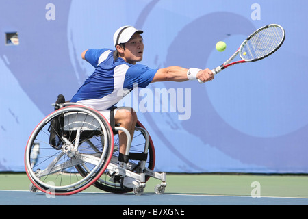 Shingo Kunieda JPN 11 SEPTEMBRE 2008 Tennis en fauteuil roulant aux Jeux paralympiques de Beijing 2008 Mens des célibataires ouverte de 16 ans au Centre de tennis du Parc olympique de Beijing Beijing Chine Photo par Akihiro Sugimoto AFLO SPORT 1080 Banque D'Images