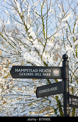 Hampstead Heath couvertes de neige NW3 London United Kingdom Banque D'Images