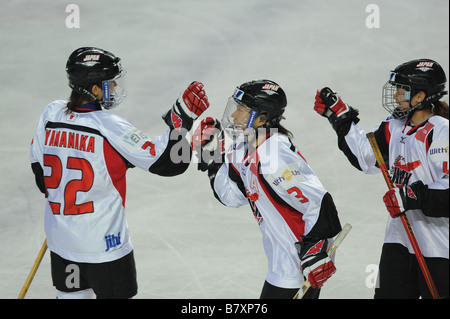 Les femmes de Hockey sur glace de l'équipe nationale du Japon JPN 7 NOVEMBRE 2008 Groupe de Hockey sur glace des Jeux Olympiques d'hiver de Vancouver 2010 Womens Qualification finale du Groupe d'adéquation entre le Japon 31 la Norvège à S U S International Ice Hockey Arena Shanghai China Photo par Masakazu Watanabe AFLO SPORT 0005 Banque D'Images