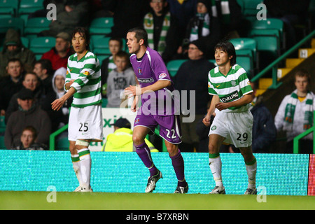 L À R Shunsuke Nakamura Celtic Timothy Clancy Kilmarnock Koki Mizuno Football Celtic 12 NOVEMBRE 2008 Scottish Premier League Banque D'Images