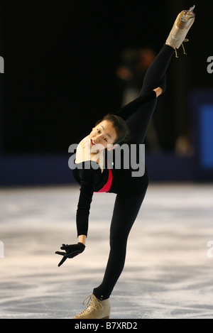 Mao Asada JPN 13 NOVEMBRE 2008 Figure Skating ISU Grand Prix of Figure Skating 2008 2009 TROPHEE Eric Bompard 2008 Womens pratiques au Palais Omnisport de Paris Bercy paris France Photo de YUTAKA AFLO SPORT 1040 Banque D'Images