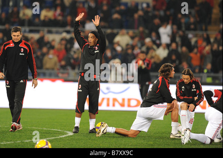 11 janvier 2009 Milan Ronaldinho Serie A italienne de football match entre l'AS Roma et l'AC Milan au Stadio Olimpico à Rome Italie Photo par Enrico Calderoni AFLO SPORT 0391 Banque D'Images