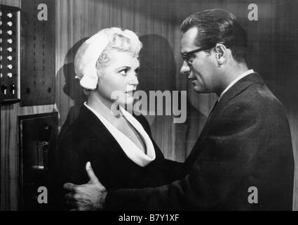 Né hier année: 1950 - USA Judy Holliday, William Holden Directeur: George Cukor basé sur une pièce de Garson Kanin Banque D'Images