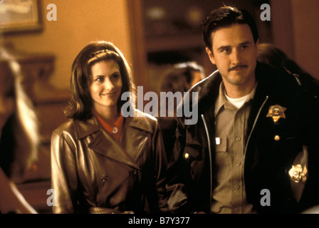 Scream Année : 1996 USA Courteney Cox , David Arquette Réalisateur : Wes Craven Banque D'Images