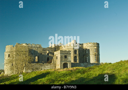 Château de Carew dans l'ouest du pays de Galles Pembrokeshire sur un matin ensoleillé Banque D'Images