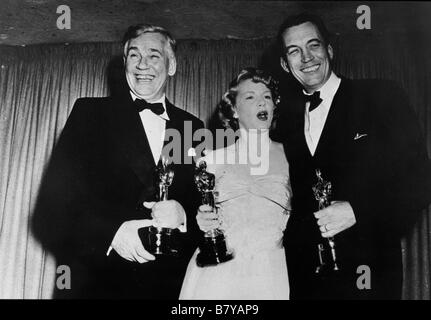 Claire Trevor, Walter Huston, John Huston 1949 Cérémonie d'Oscar du Meilleur Réalisateur John Huston / Meilleur Scénario, écrit Walter Huston Meilleur acteur dans un rôle de soutien Le Trésor de la Sierra Madre Année : 1948 USA Banque D'Images