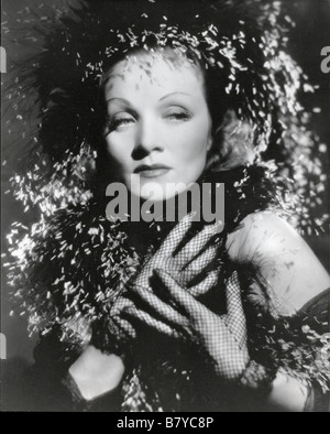 Sept pécheurs Année : 1940 Réalisateur : Tay Garnett Marlene Dietrich Banque D'Images