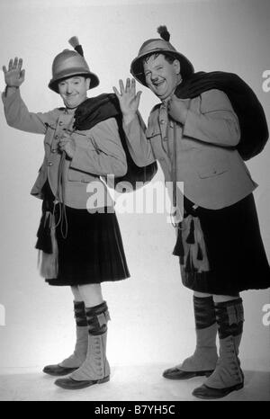 Bonnie Scotland Année : 1935 USA Stan Laurel, Oliver Hardy Réalisateur : James W. Horne Banque D'Images