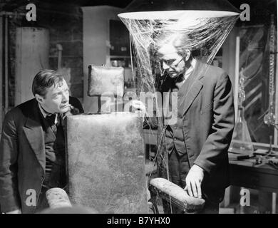 Arsenic et vieilles dentelles Arsenic et vieilles dentelles Année : 1944 USA Raymond Massey , Peter Lorre Réalisateur : Frank Capra Banque D'Images