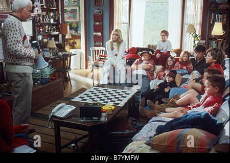 Moins cher à la douzaine Année : 2003 USA Réalisateur : Shawn Levy Alyson Stoner , Tom Welling, Kevin G. Schmidt , Hilary Duff , Forrest Landis , Steve Martin, Morgan York Banque D'Images