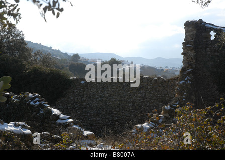 Vue d'Alcala de la Jovada de : L'Atzuvieta en hiver, Vall d'Alcala, Marina Alta, Province d'Alicante, Espagne Banque D'Images