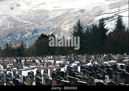 Elgano cimetière dans le Alpes Valley au Pays de Galles. Banque D'Images