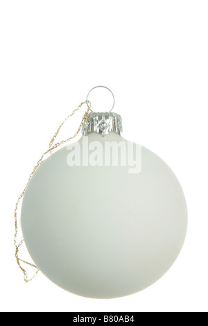 White Christmas ball isolated on white Banque D'Images