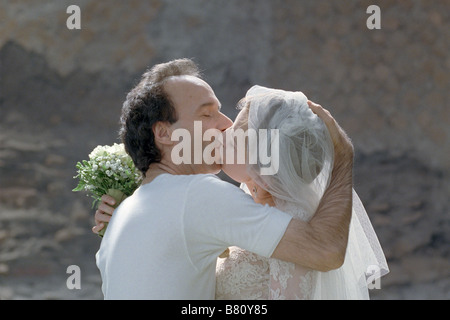 Le tigre et la neige La tigre e la neve Année : 2004 - Italie Roberto Benigni, Nicoletta Braschi Réalisateur : Roberto Benigni Banque D'Images