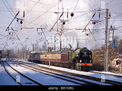 LNER récemment construit une classe de poivre1 locomotive à vapeur no 60163 Tornado à Hitchin Banque D'Images