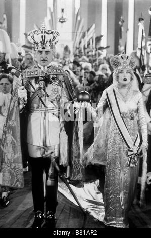 La Veuve Joyeuse année : 1925 USA Mae Murray, John Gilbert Directeur : Erich von Stroheim Banque D'Images