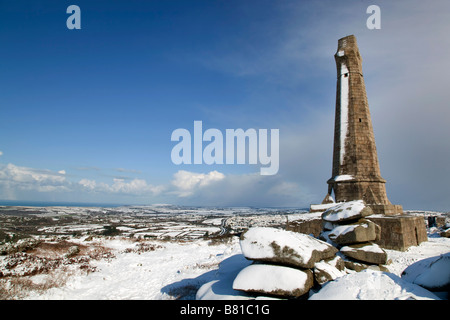 Carn brea monument à snow hayle Cornwall Banque D'Images