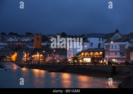 Vue sur St Ives Cornwall nuit England Royaume-Uni Banque D'Images