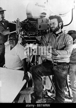 Clint Eastwood sur le tournage de High Plains Drifter Année : 1973 USA Réalisateur : Clint Eastwood Banque D'Images