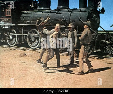 Les voleurs de trains Les Voleurs de Train Année : 1973 USA John Wayne Réalisateur : Burt Kennedy Banque D'Images