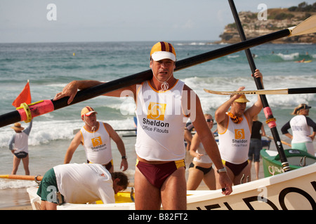 La concurrence Surfboat sur Bondi Beach 2007 Banque D'Images