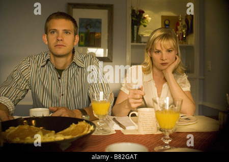 Sleeping Dogs Année : 2007 USA Bryce Johnson, Melinda Page Hamilton Réalisateur : Bob Goldthwait Banque D'Images