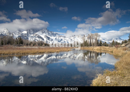 Le Grand Tetons partie de la chaîne de montagnes rocheuses Wyoming rocheuses et la rivière Snake avec Mt. J Moran Banque D'Images