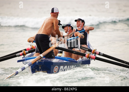 La concurrence Surfboat sur Bondi Beach 2007 Banque D'Images